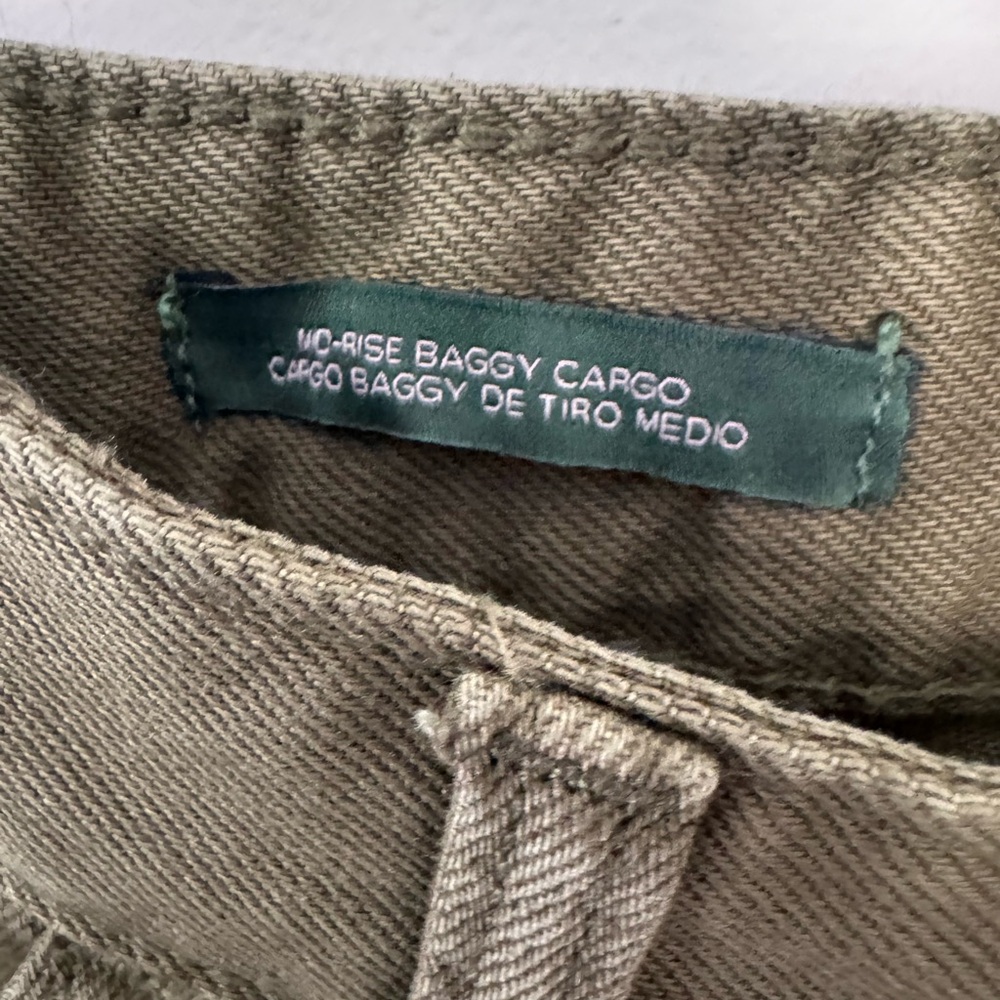 Wild Fable Mid Rise Baggy Cargo, Size 4 - Picture 2 of 6